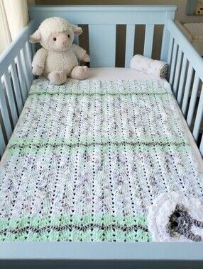 Handmade Crochet Baby Blanket Stroller Size Green White Sheep Applique